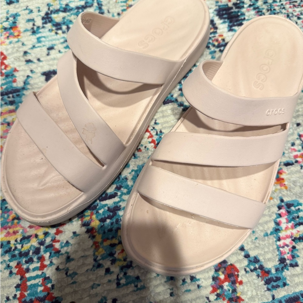 CROCS Women's Light Beige Sandals